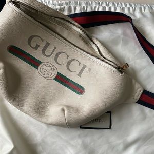 Gucci print belt bag